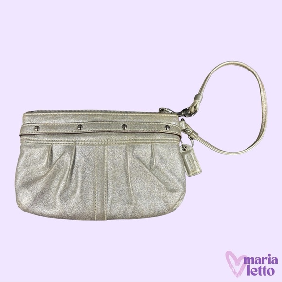 Coach Metallic Silver Wristlet with Hang Tag, EUC 🩶 - Picture 4 of 11